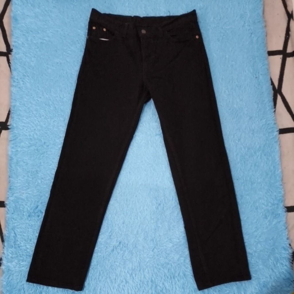 Celana Jeans pria dewasa Levis Hitam preloved