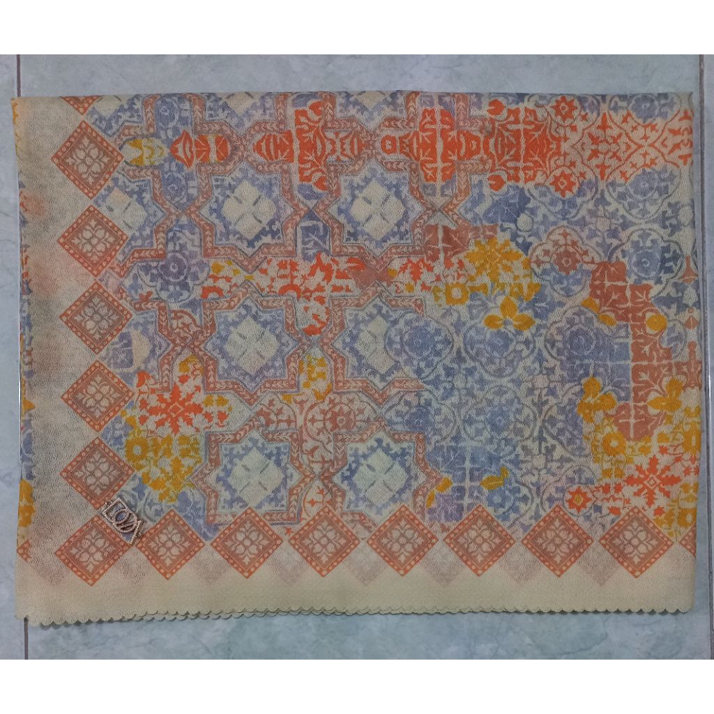 DOA by Dewi Sandra hijab segi empat preloved