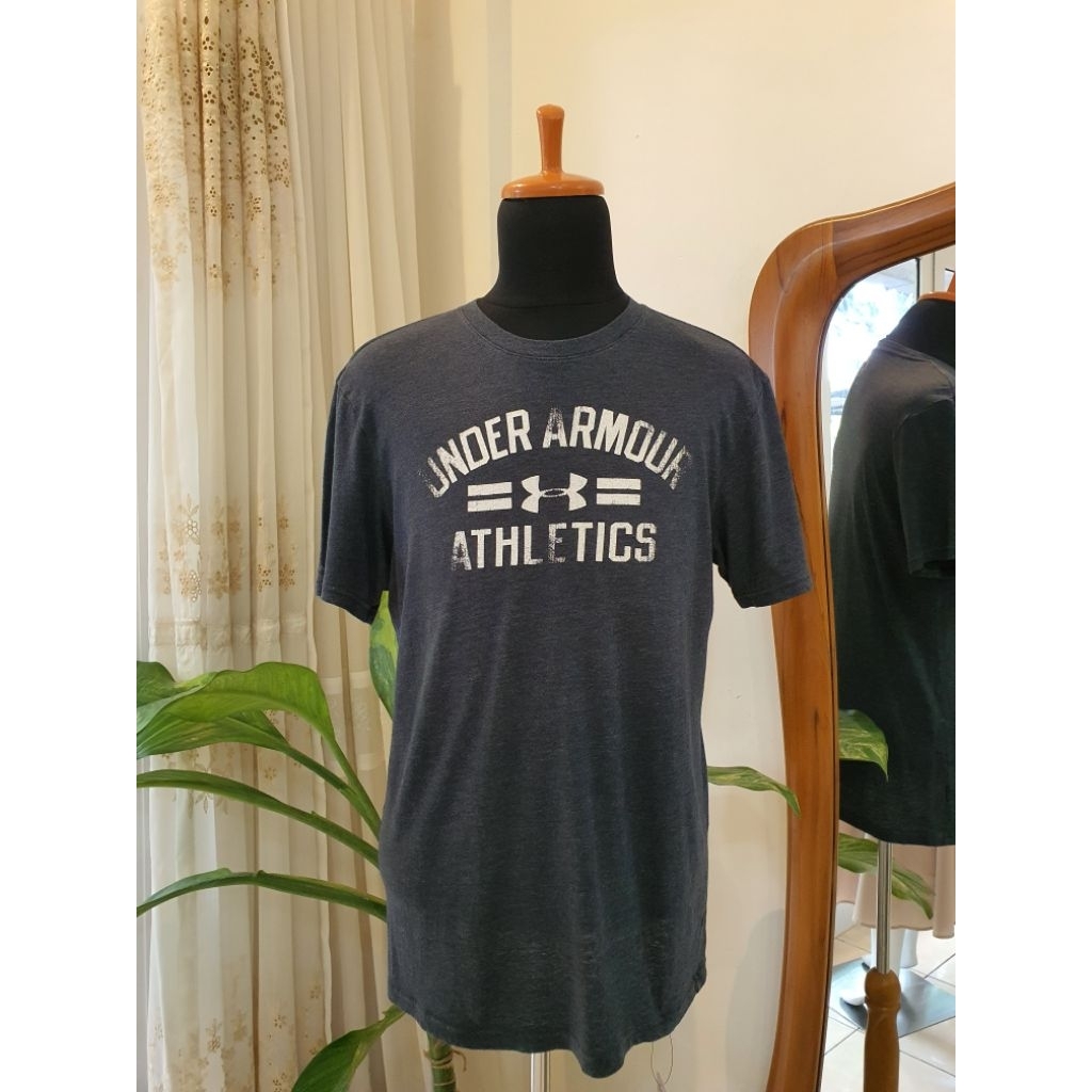 KAOS OBLONG PRIA UNDER ARMOUR