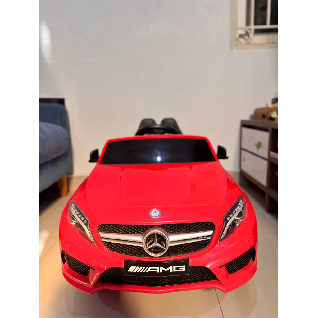 Preloved Mobil Mainan Aki Anak Unikid Mercy GLA 45