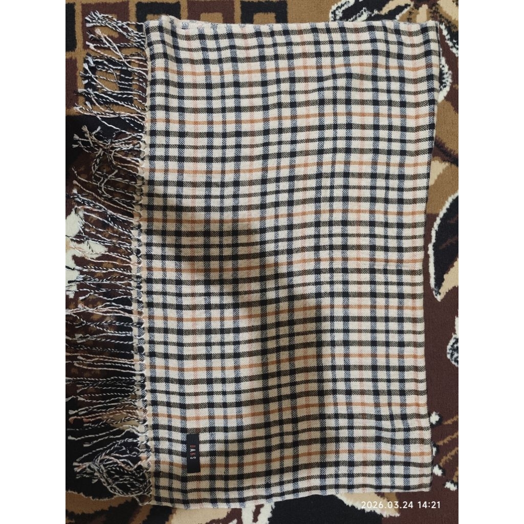 Scarf Daks London