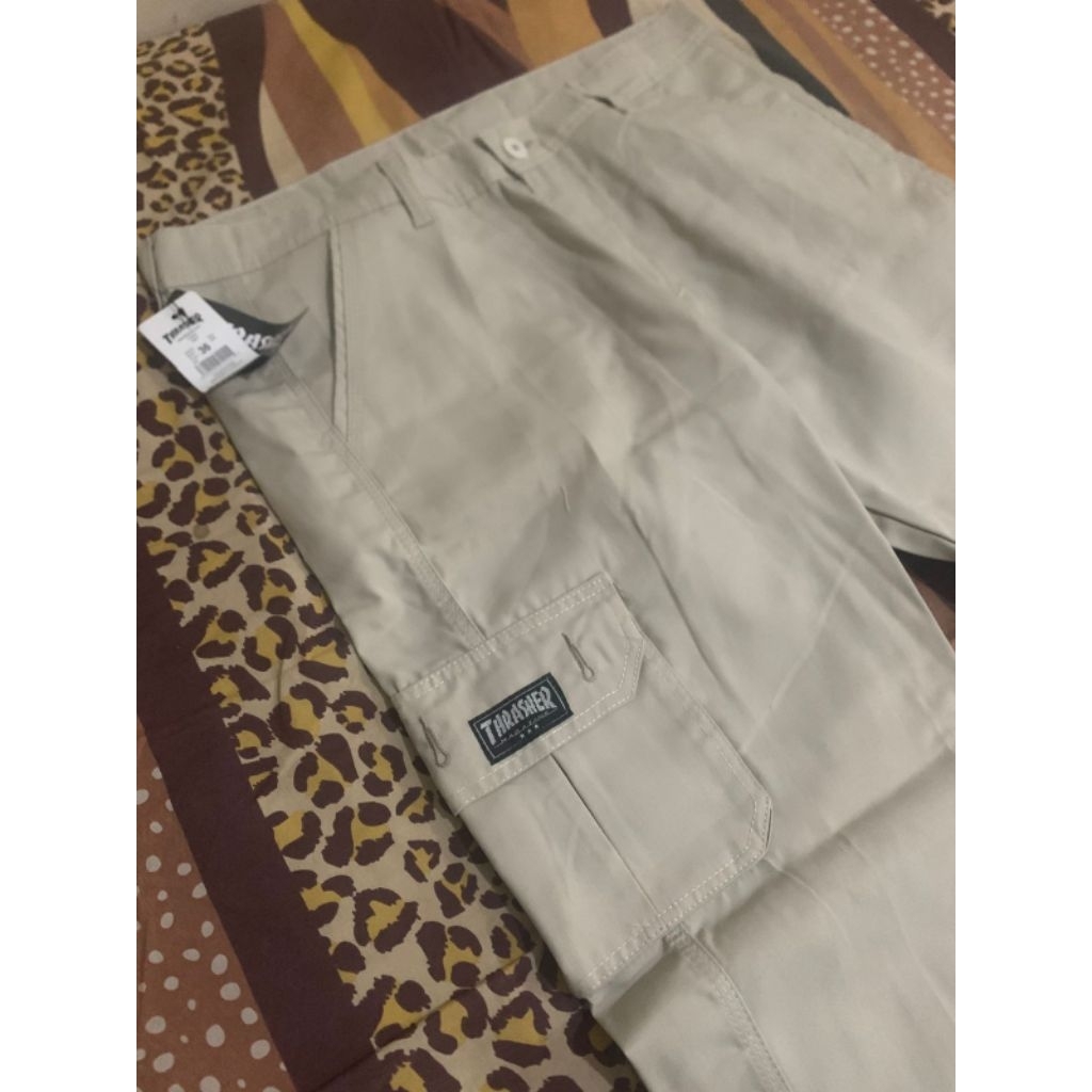 CELANA CARGO CHINO THRASHER OFFICIAL/CELANA CARGO THRASHER/CELANA CHINO THRASHER