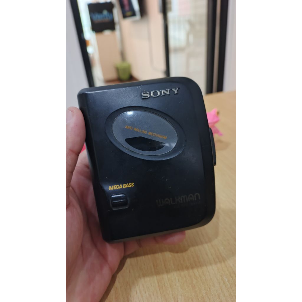 Walkman Sony model WM-EX112 normal preloved