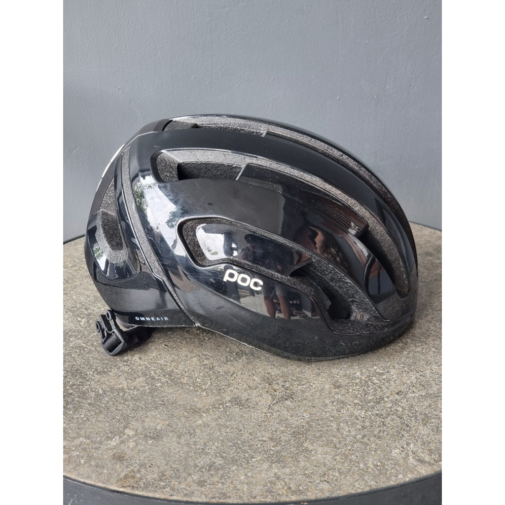 PRELOVED HELM SEPEDA POC