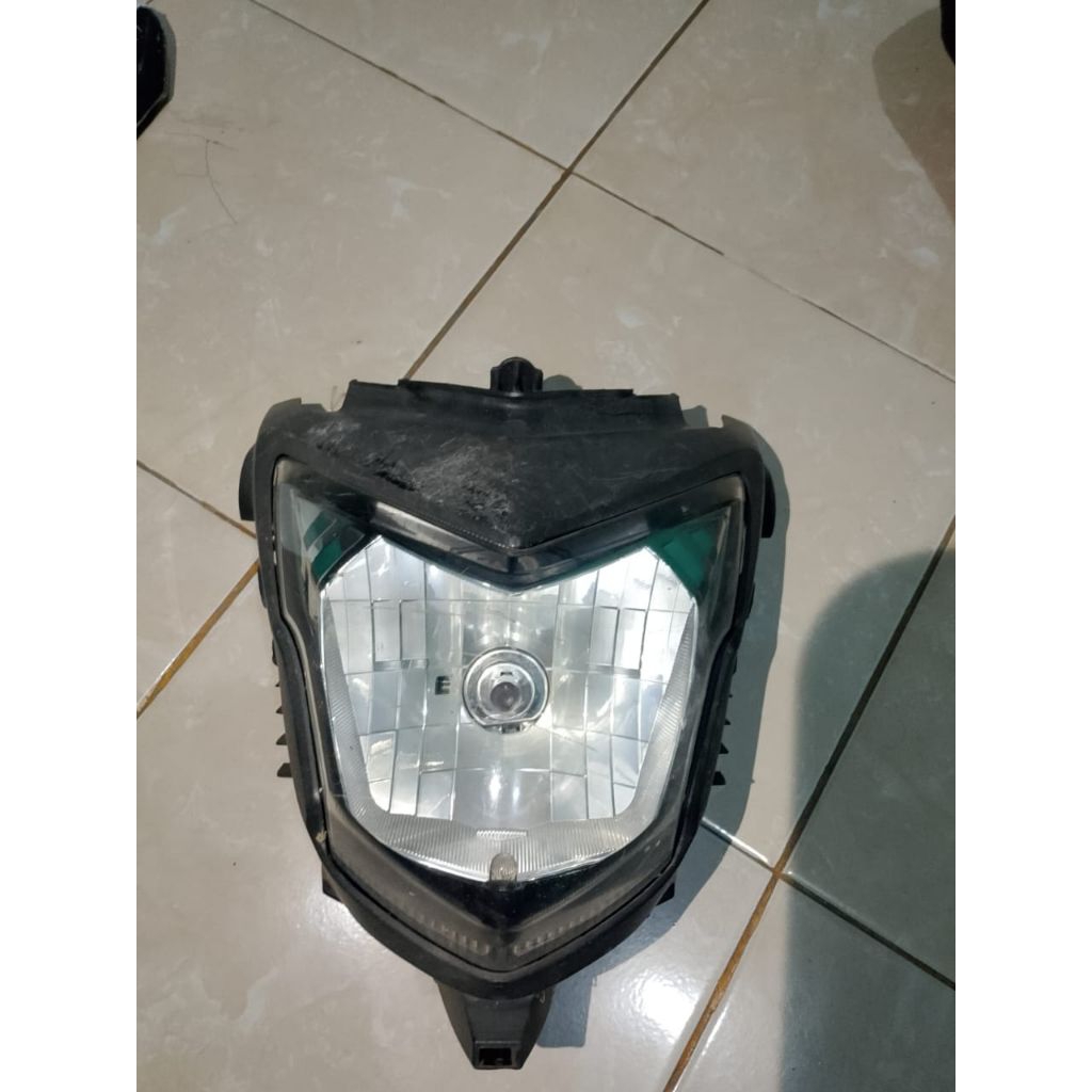 batok kepala depan honda CBR150 old original copotan