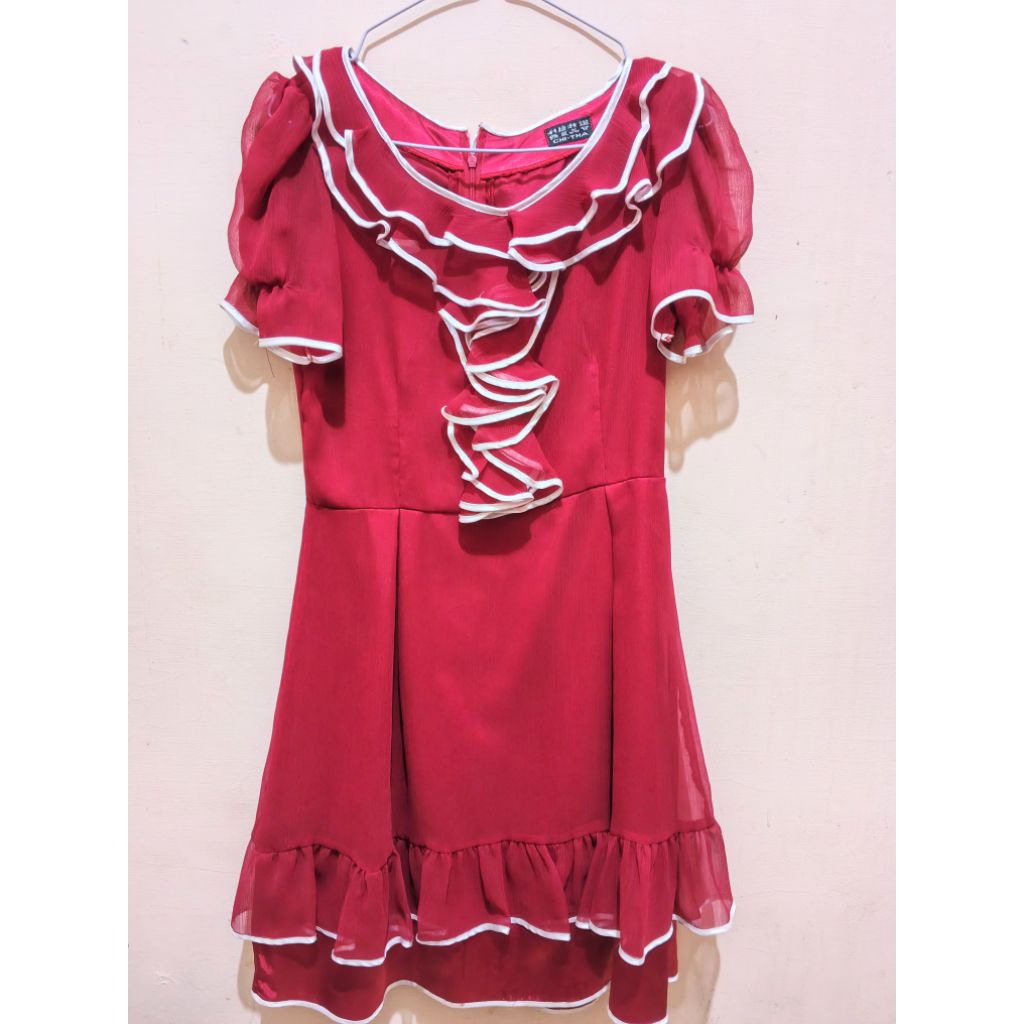 PRELOVED PREMIUM DRESS MOTIF RENDA BUNGA MERAH