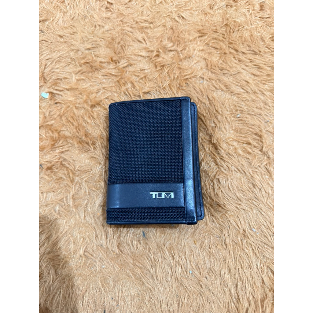 preloved dompet kartu 'tumi' ORIGINAL