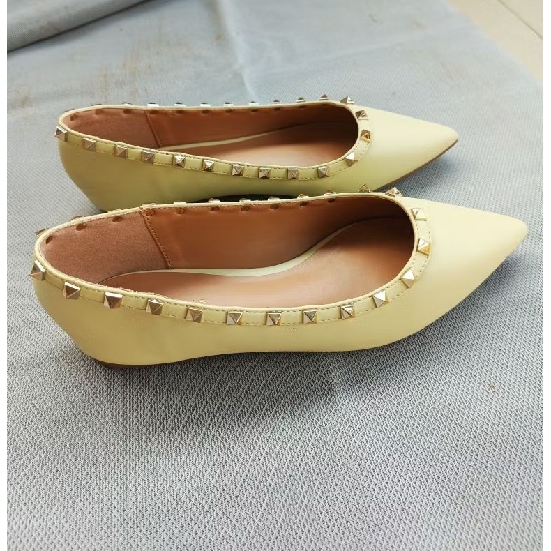 Urban & co flat shoes