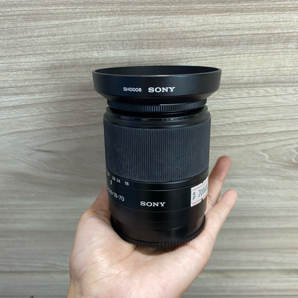 Lensa Sony DT 18-70mm DSLR