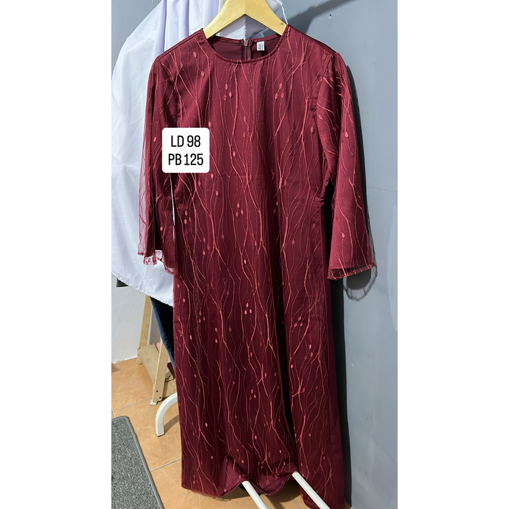dress kondangan maroon butik chlaris (preloved)