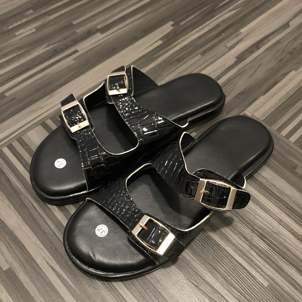 Croco Black Sandals