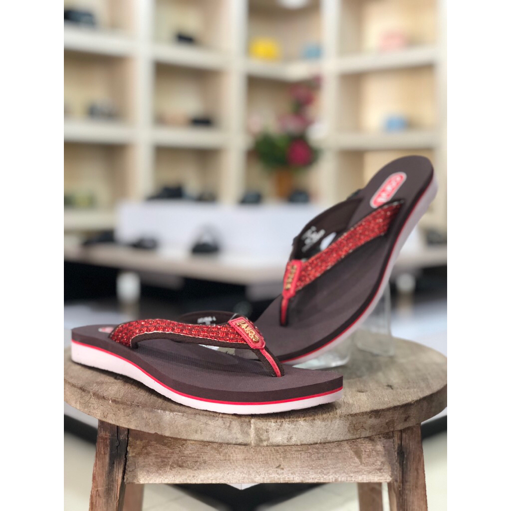 sandal cewe dewasa CARVIL / Acasha L / red