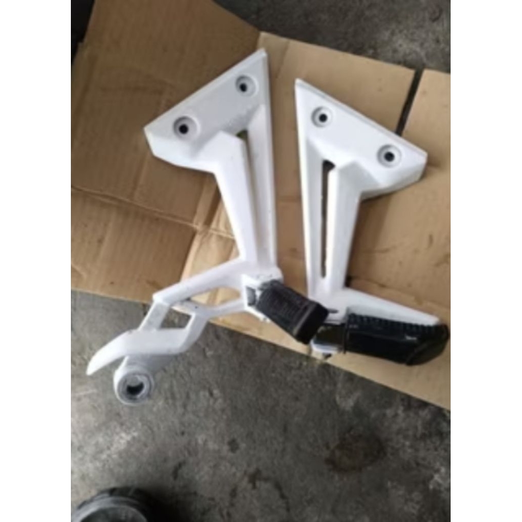 FOOT STEP BELAKANG JUPITER MX NEW 135/ORIGINAL COPOTAN