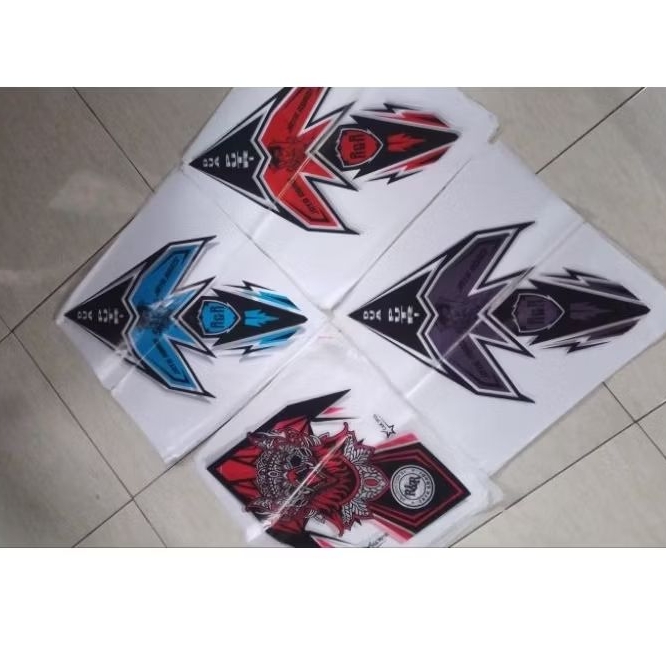 kertas layangan sukoi 2 warna.