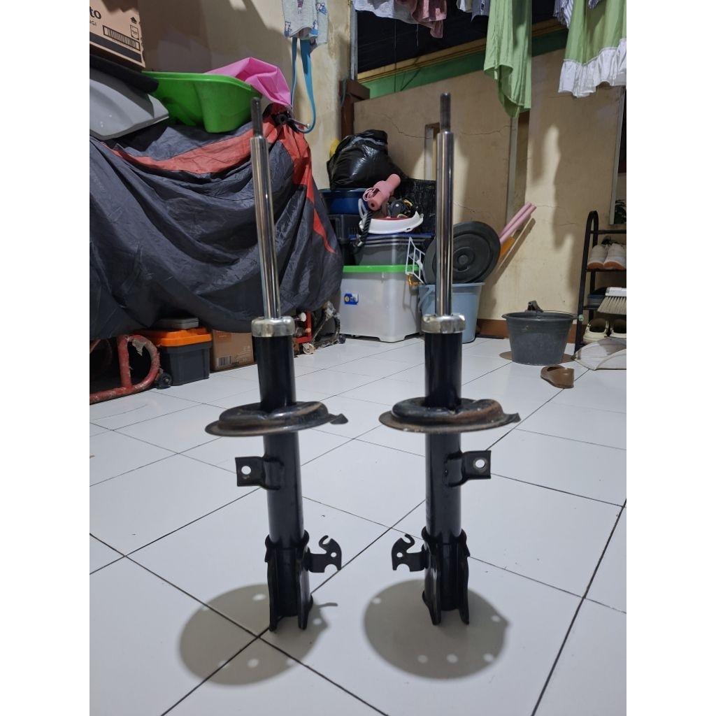 Shock Depan IKYBI Suzuki Splash atau Swift 07-11 IKYBI