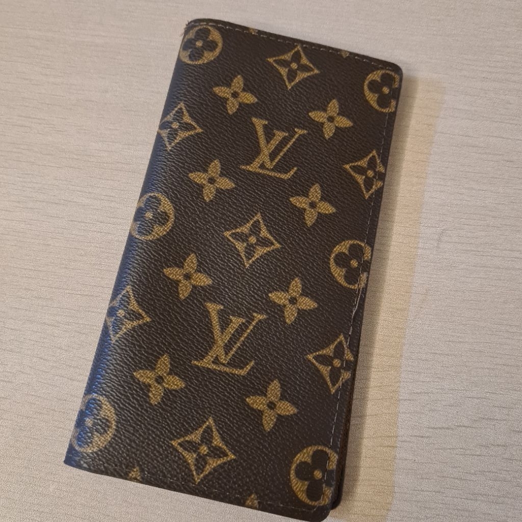 Dompet panjang wanita corak LV