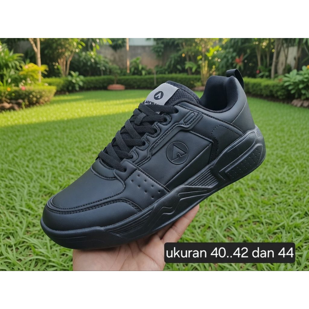 sepatu sekolah sport airwalk hitam polos original