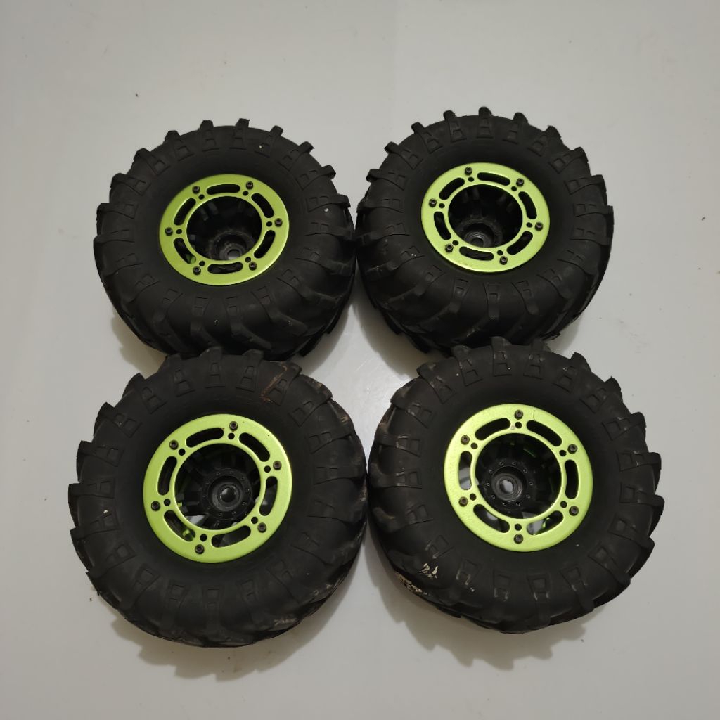 Ban Proline Masher2000 OD 120mm + velg plastik beadlock For RC Crawler 1/10