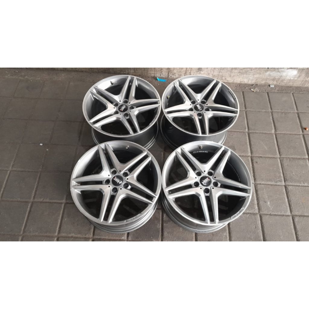 Velg bekas mobil racing amg ring 18 lebar 7/8 baut 5x112 velg only