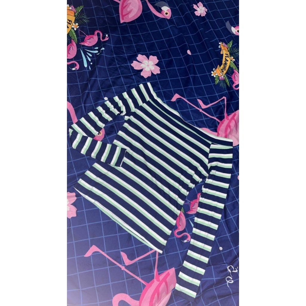 preloved Sabrina hnm salur knit