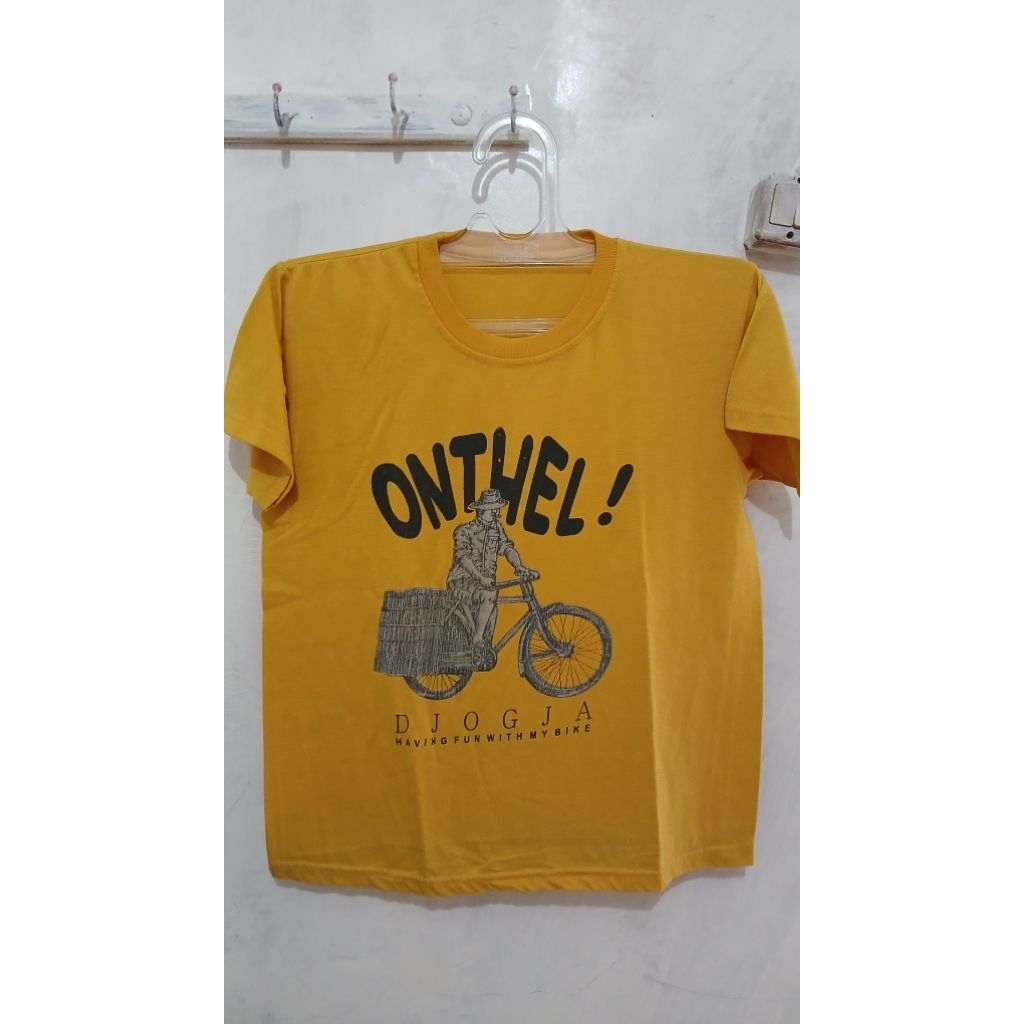 PRELOVED Kaos Onthel Djogja