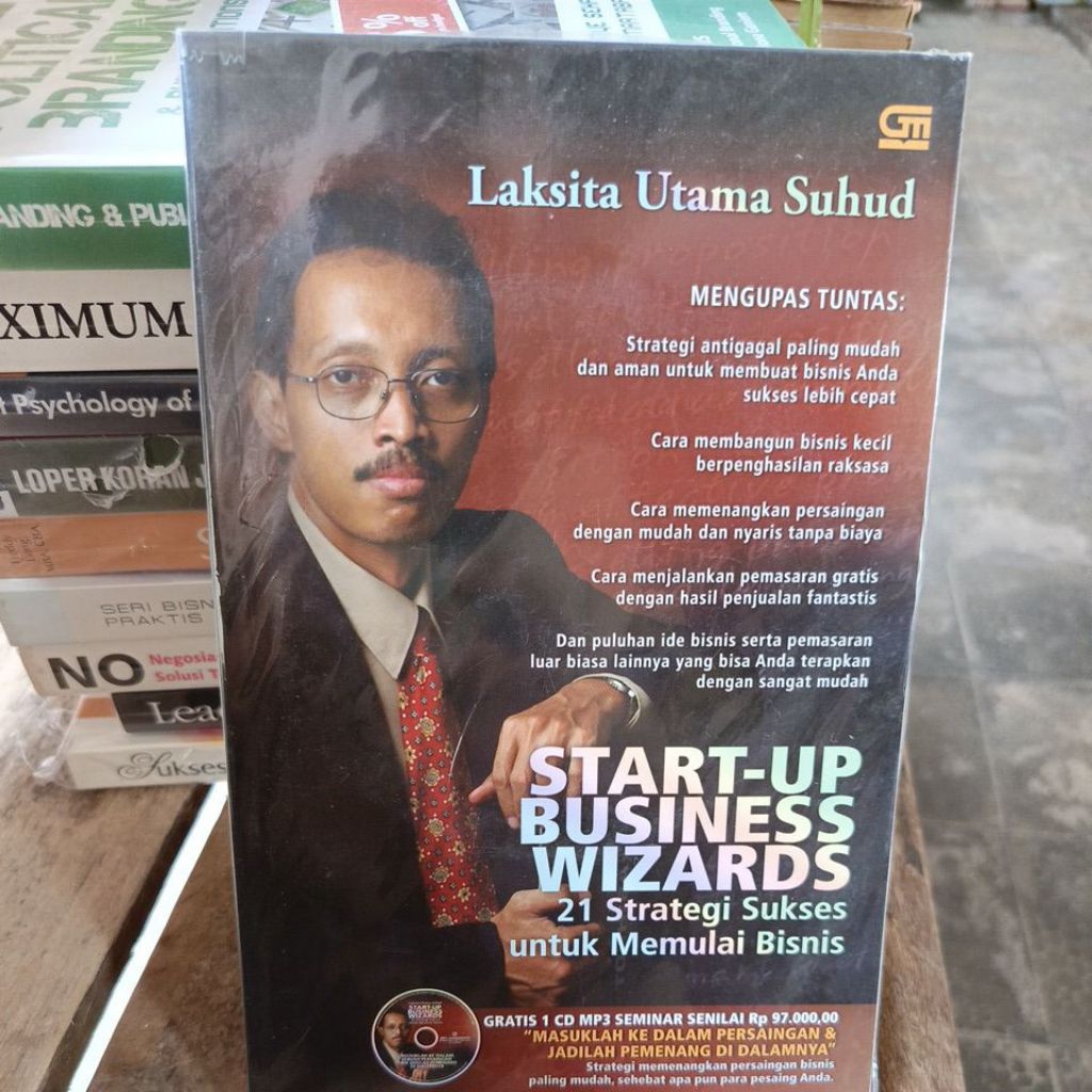 buku start up business wizards 21 strategi sukses untuk mulai bisnis by laksita utama suhud