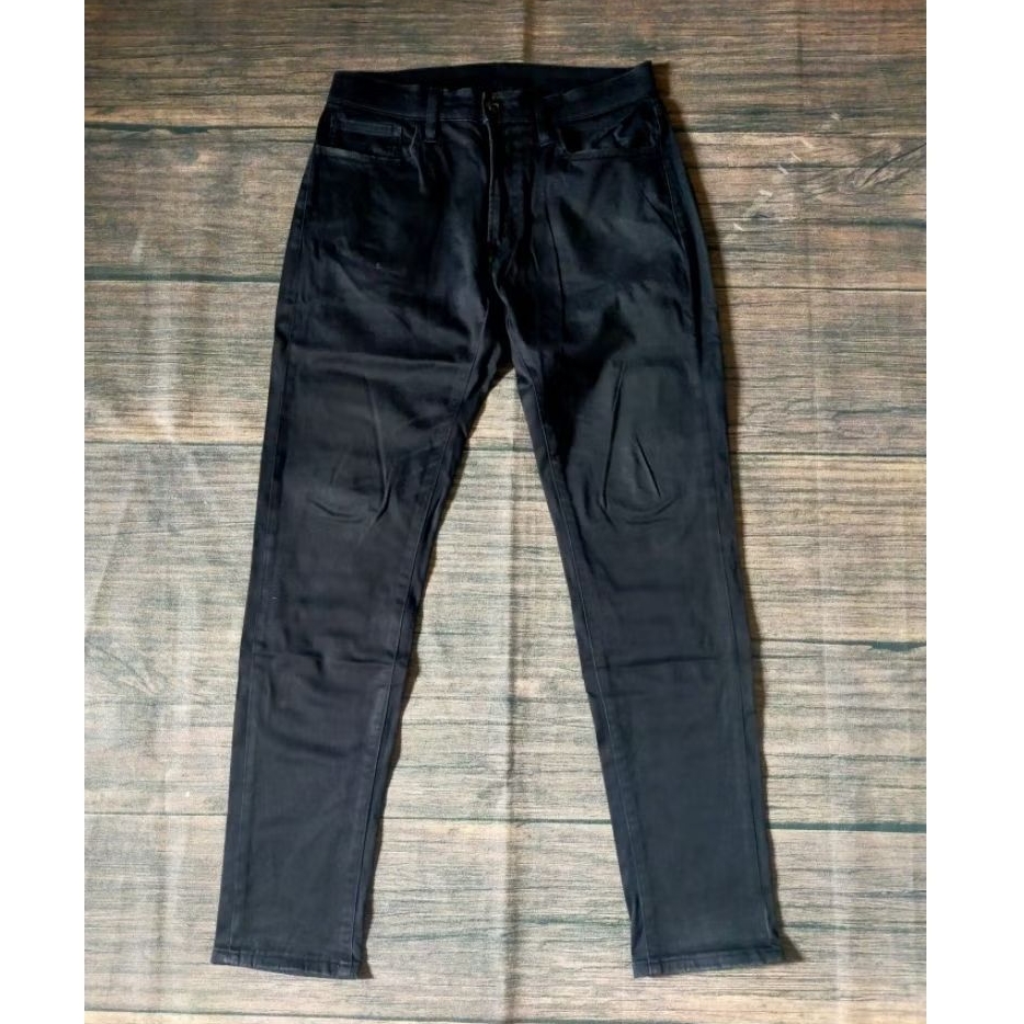 Soft Jeans Hitam Uniqlo Jpn