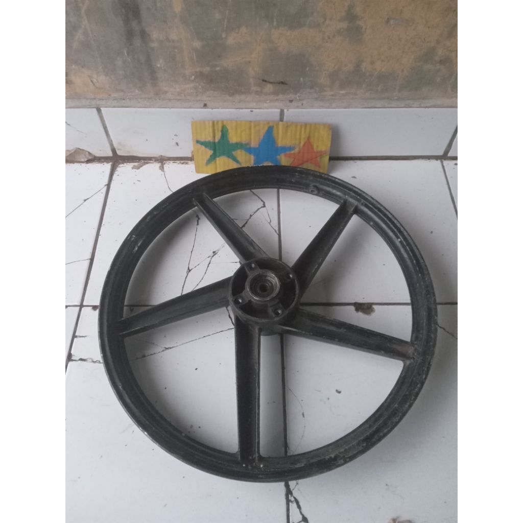 velg depan second supra fit new non ori.lubang piringan 4.