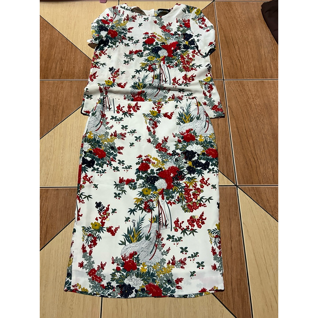 set the executive bunga putih rok blouse preloved