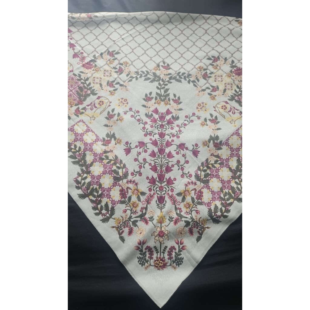 preloved Heaven Lights scarf