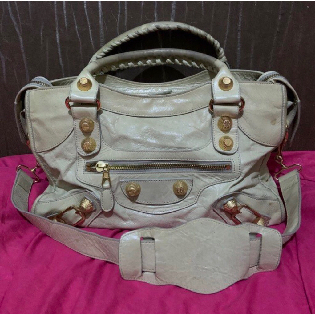 BACA DESKRIPSI Link Co 200rb+ admin Balenciaga Work City Giant Stude GHW Leather