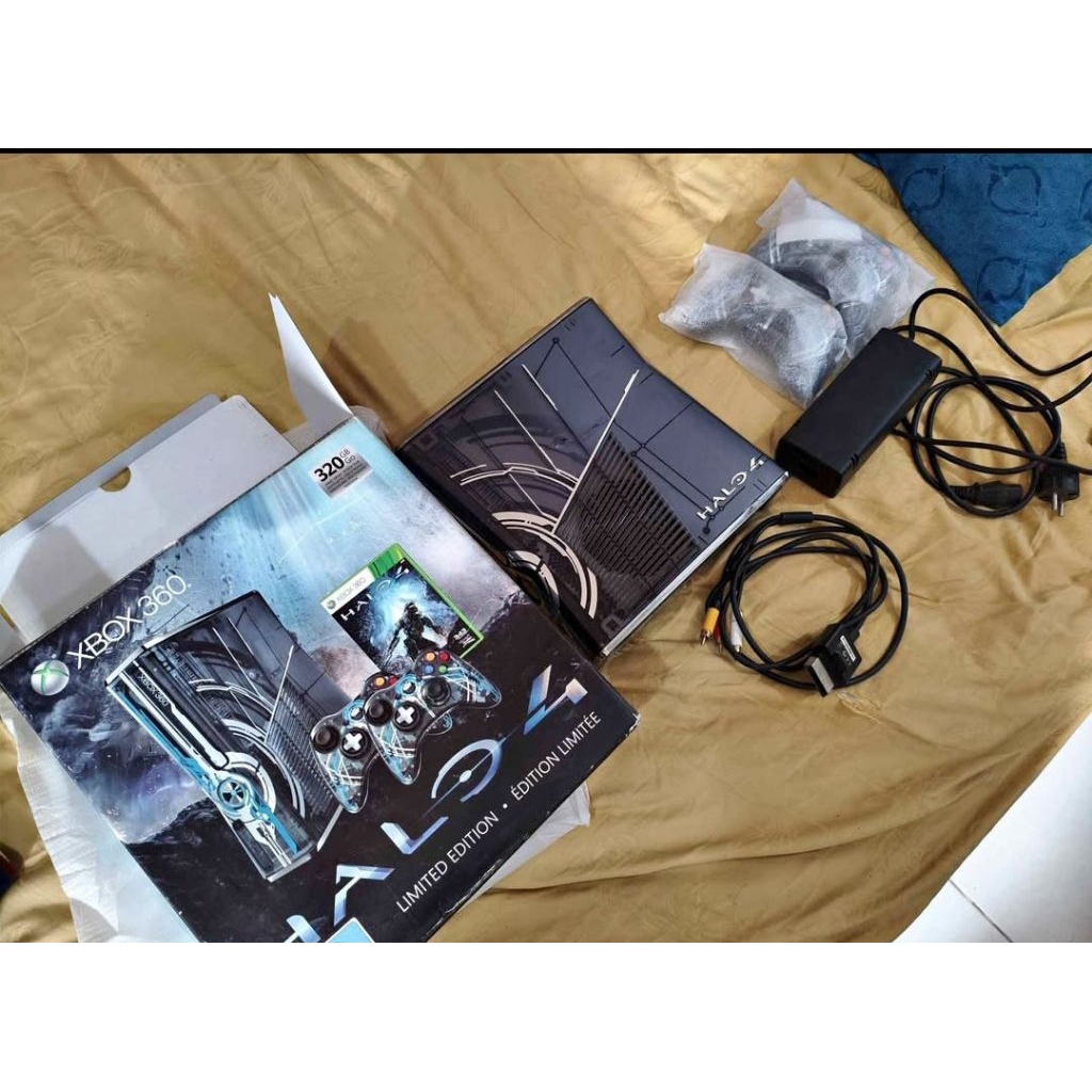 XBOX 360 Slim RGH Limited Edition Halo 4 Fullset