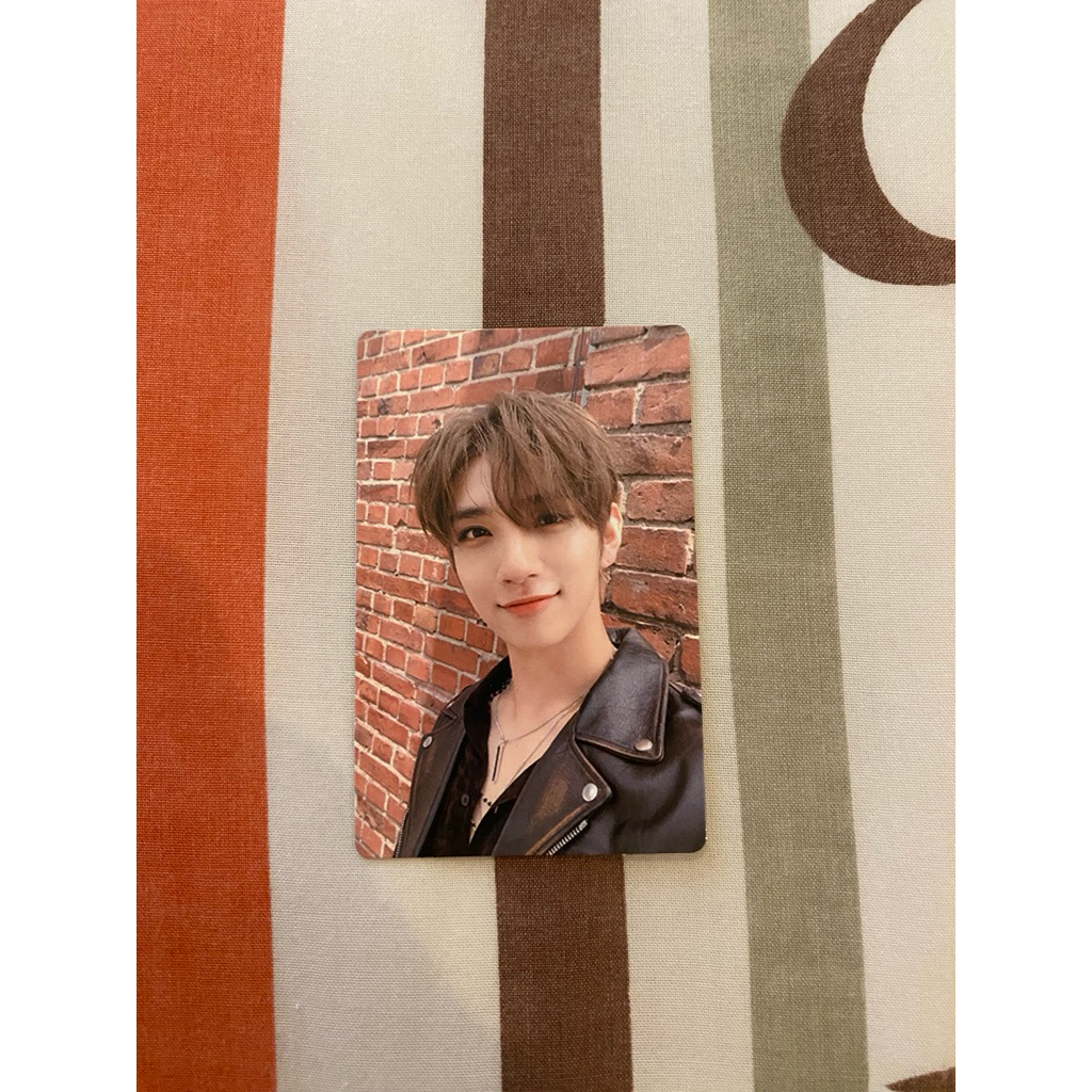 an ode joshua photocard seventeen (OFFICIAL)