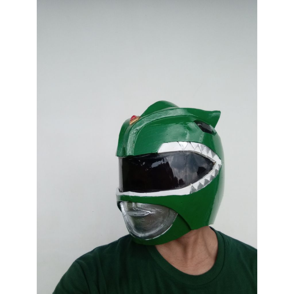 helmet power rangers hijau