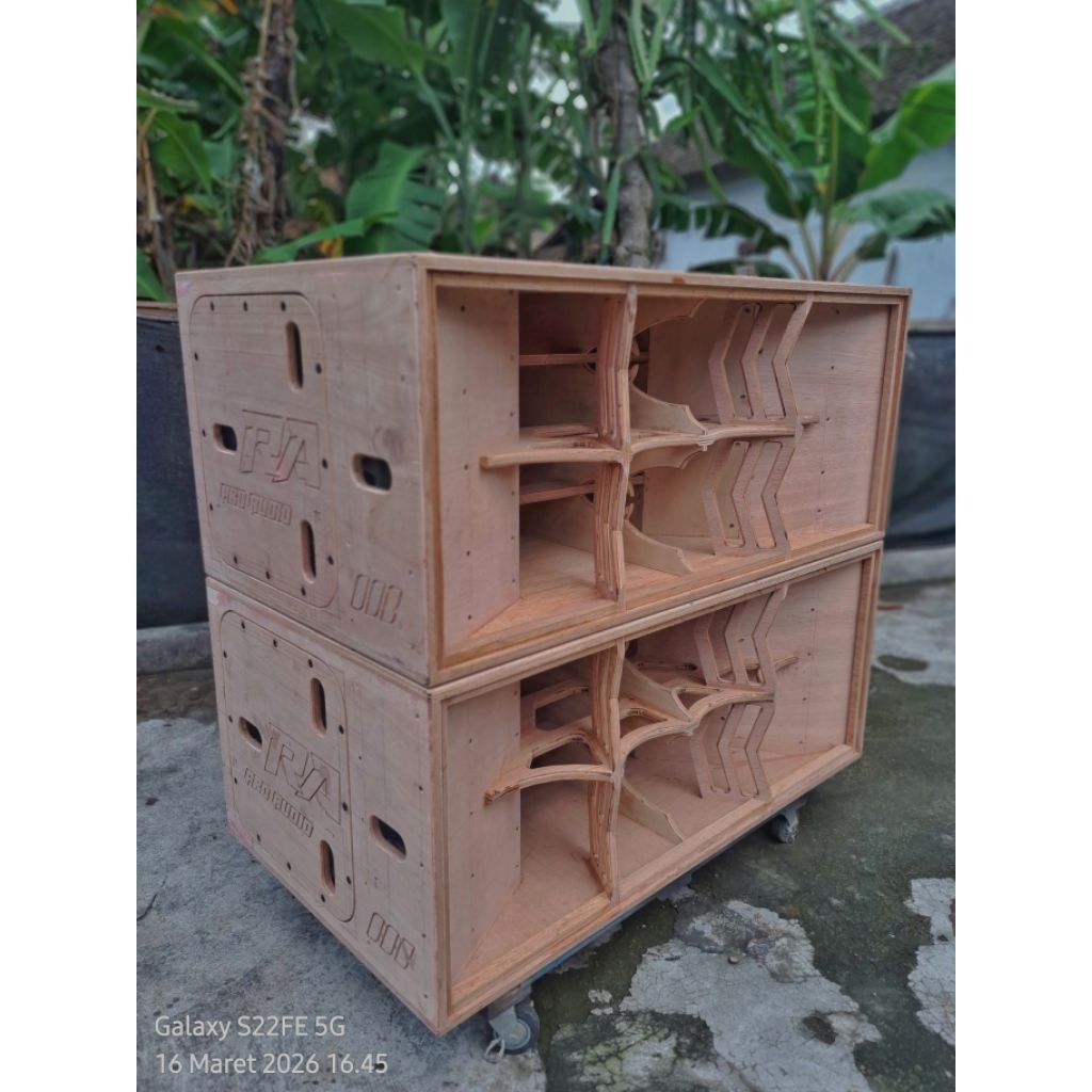 Box CLA 218 (18 inch Double)