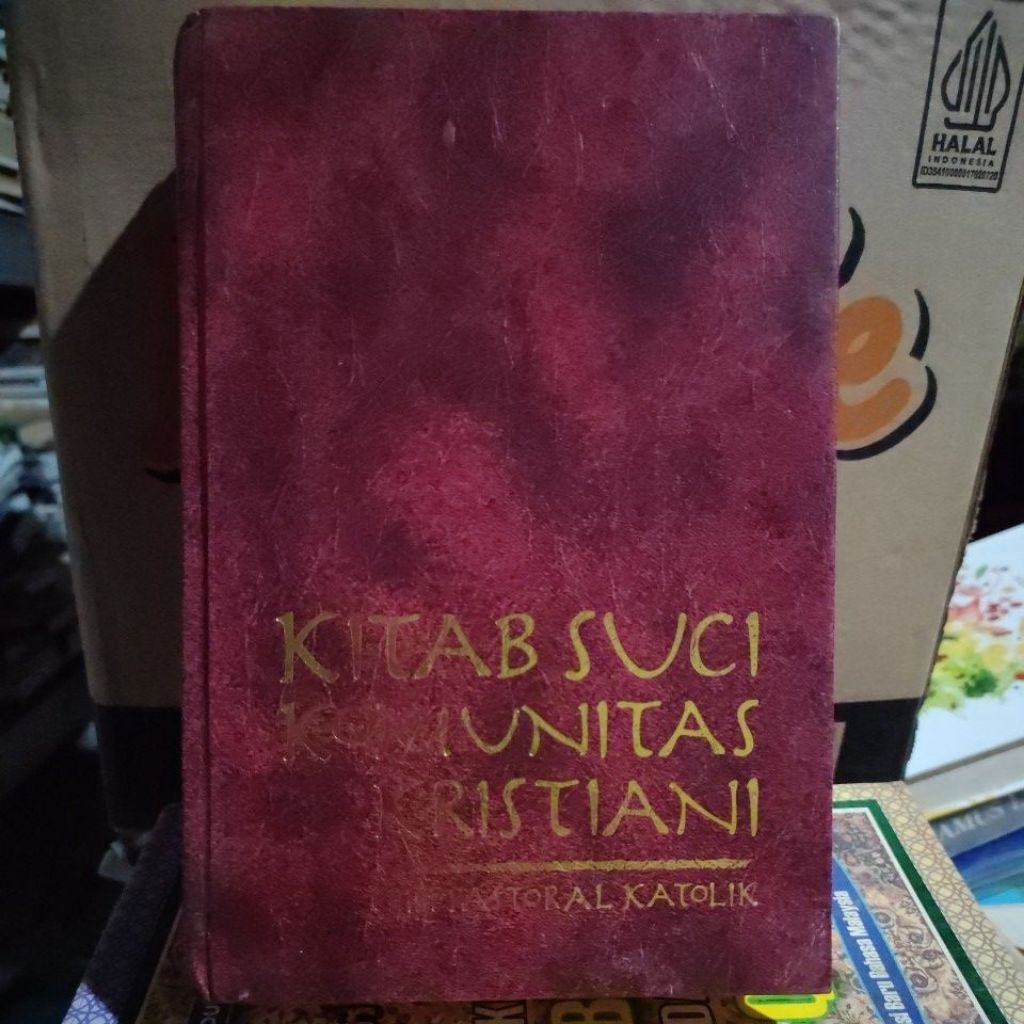 kitab suci komunitas kristiani edisi pastoral katolik