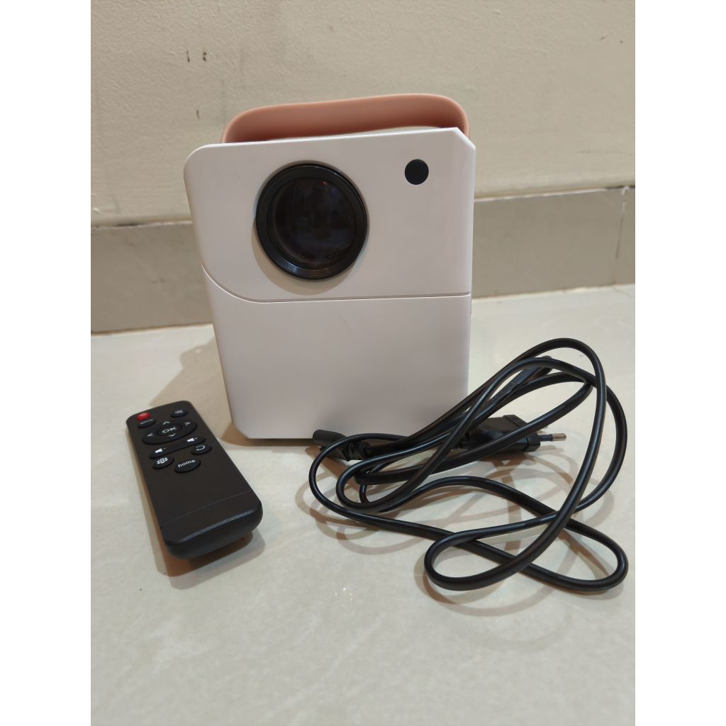 Home theater proyektor portable y2 android