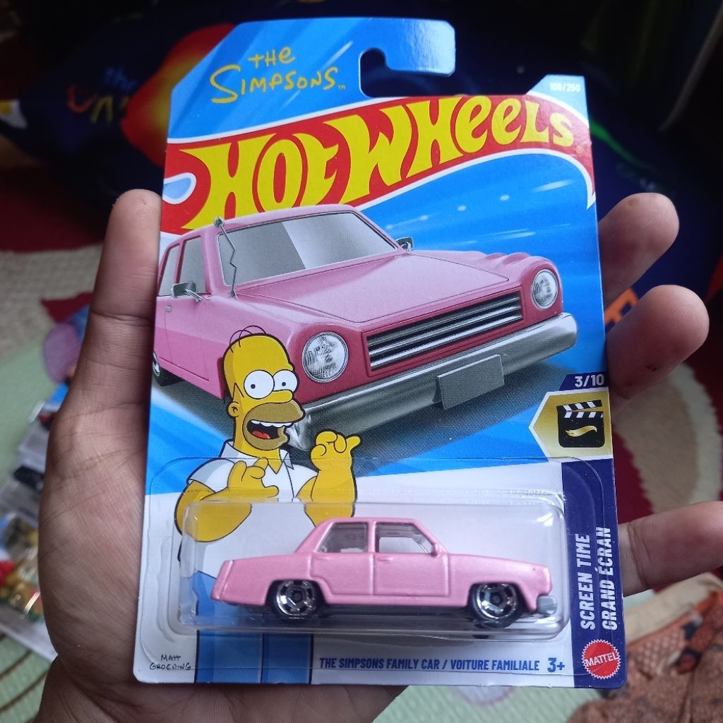 HOT WHEELS THE SIMPSONS FAMILY CAR