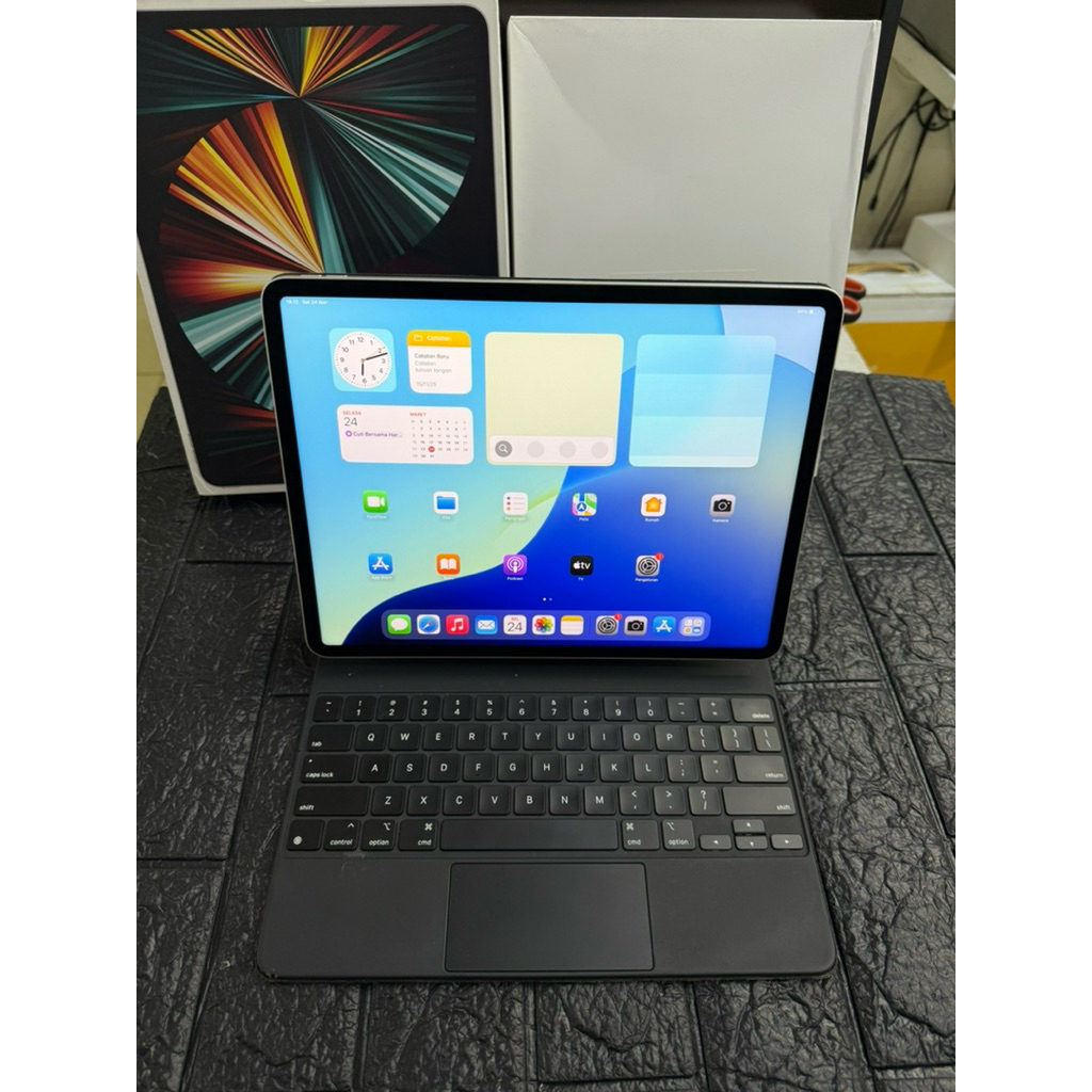 iPad Pro M1 (12.9-inch, 5 Gen ,Wifi   128Gex iBox Second Original (Fullset)