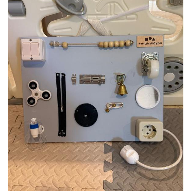 PRELOVED Papan Busy Board Montessori Mainan Edukasi Anak Kayu Ukuran 30x40cm