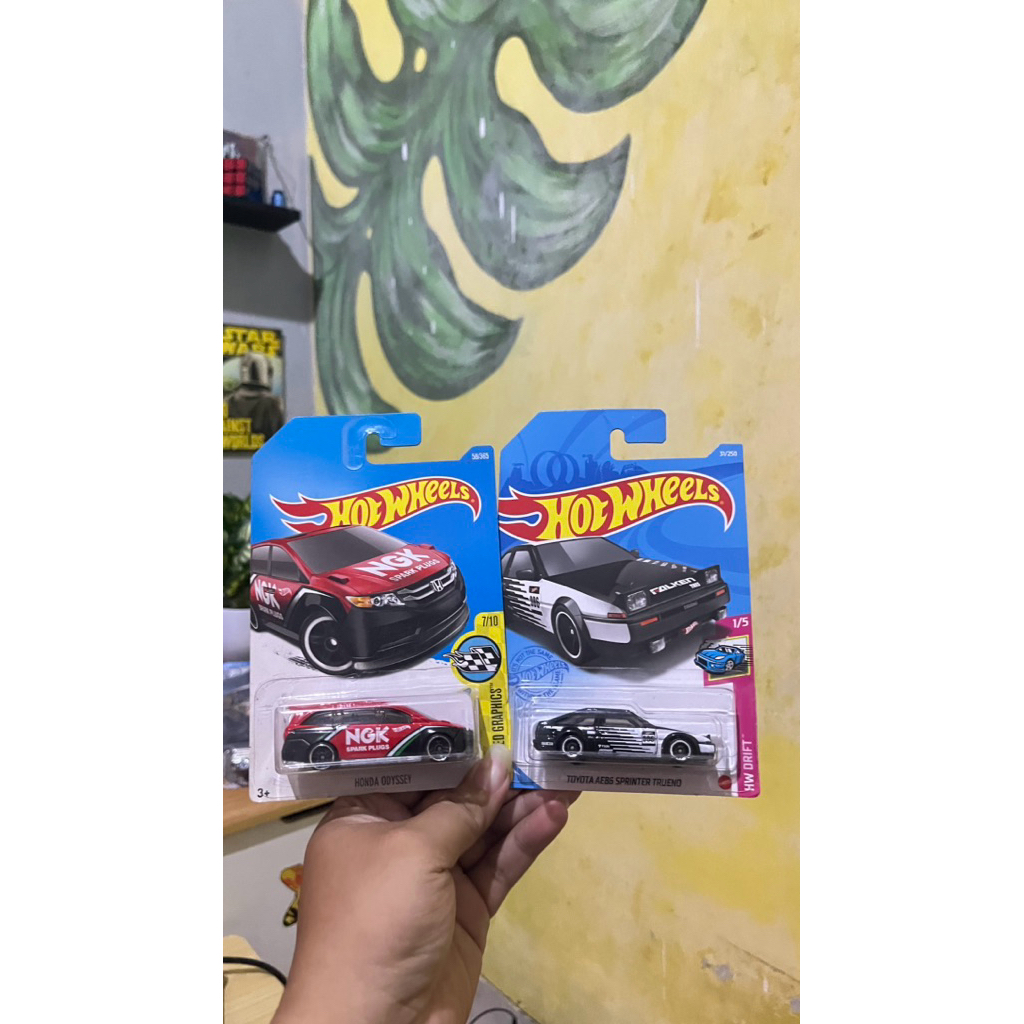 hotwheels ae86 & honda odyssey