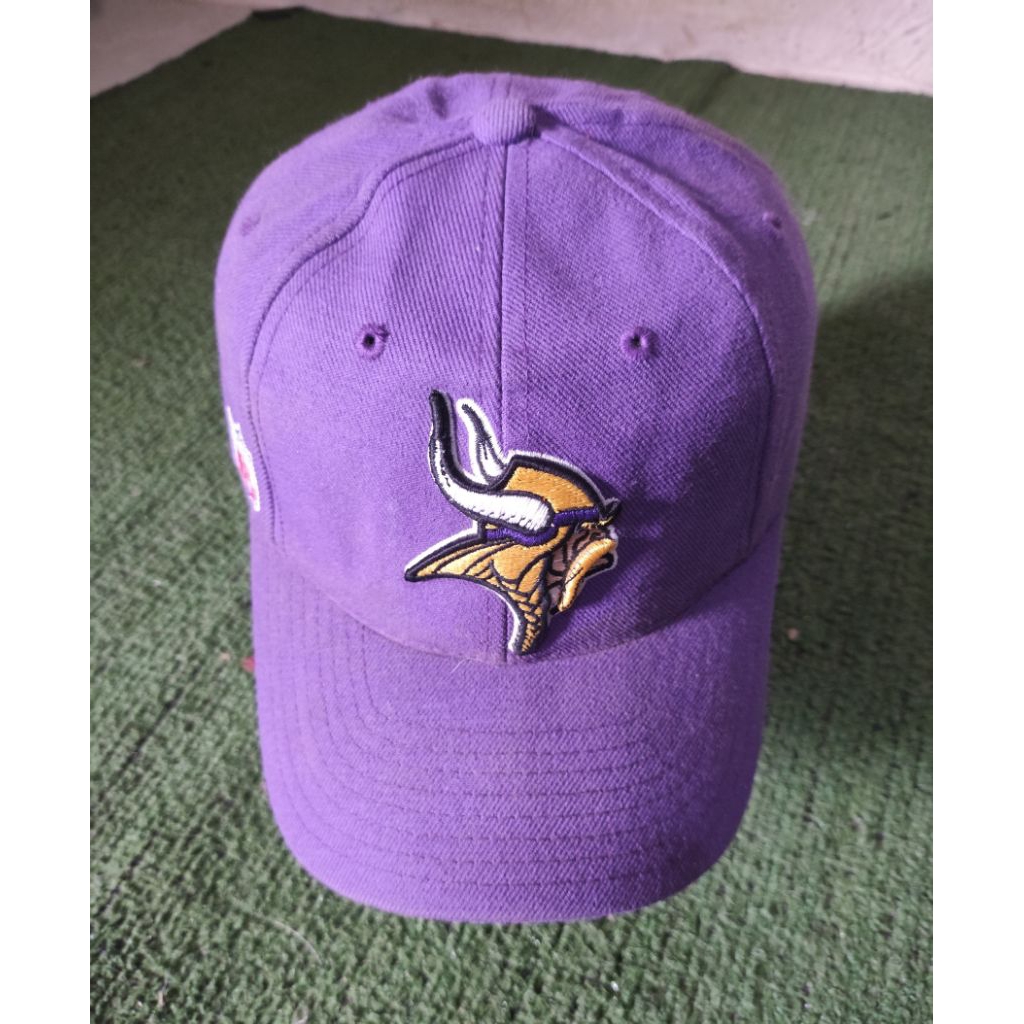 topi reebok x nfl