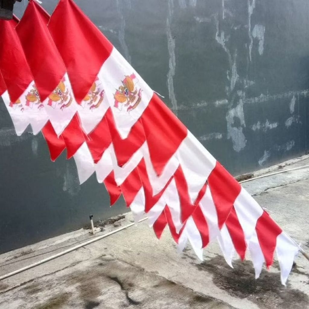 10MATA UMBUL UMBUL MERAH PUTIH BENDERA ZIGZAG merah putih