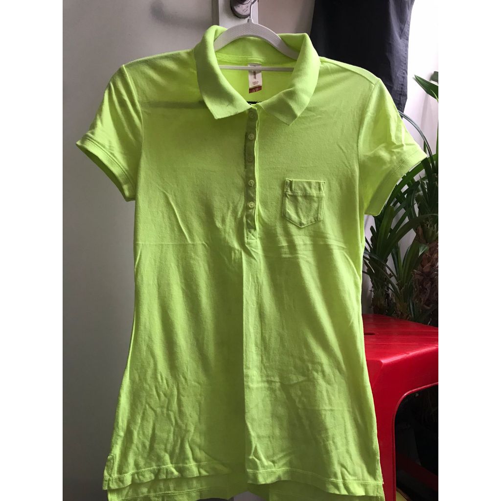 Kaos Polo No Boundaries Hijau Stabilo Ukuran S