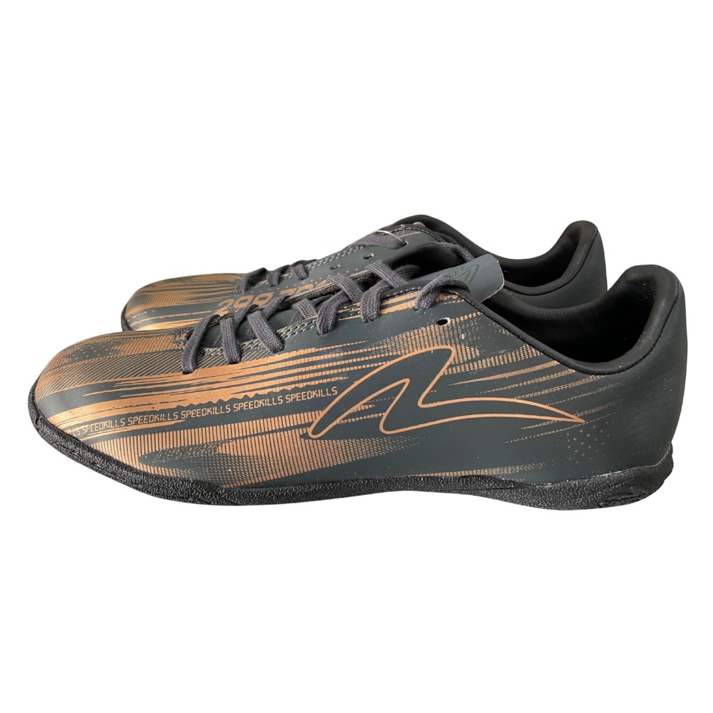SEPATU FUTSAL SPECS ELEVATION ZERO IN