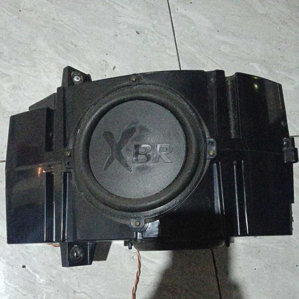 subwoofer Xbr Polytron aktif