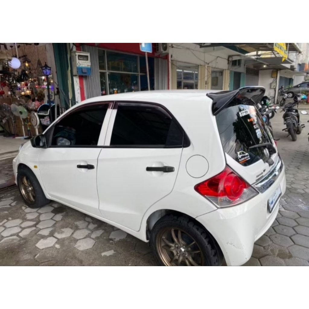 Spoiler Spoon Honda Brio Old 2012-2018 Fiberglass | Ducktail Brio Lama | Wing Bagasi Brio Old | Akse