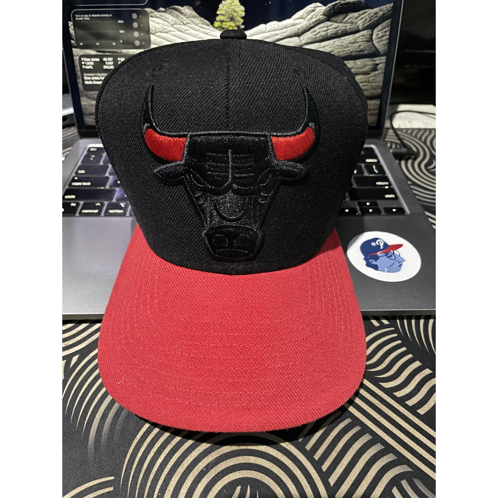 MITCHELL & NESS ORIGINAL Chicago Bulls Snapback Hat 100% Authentic