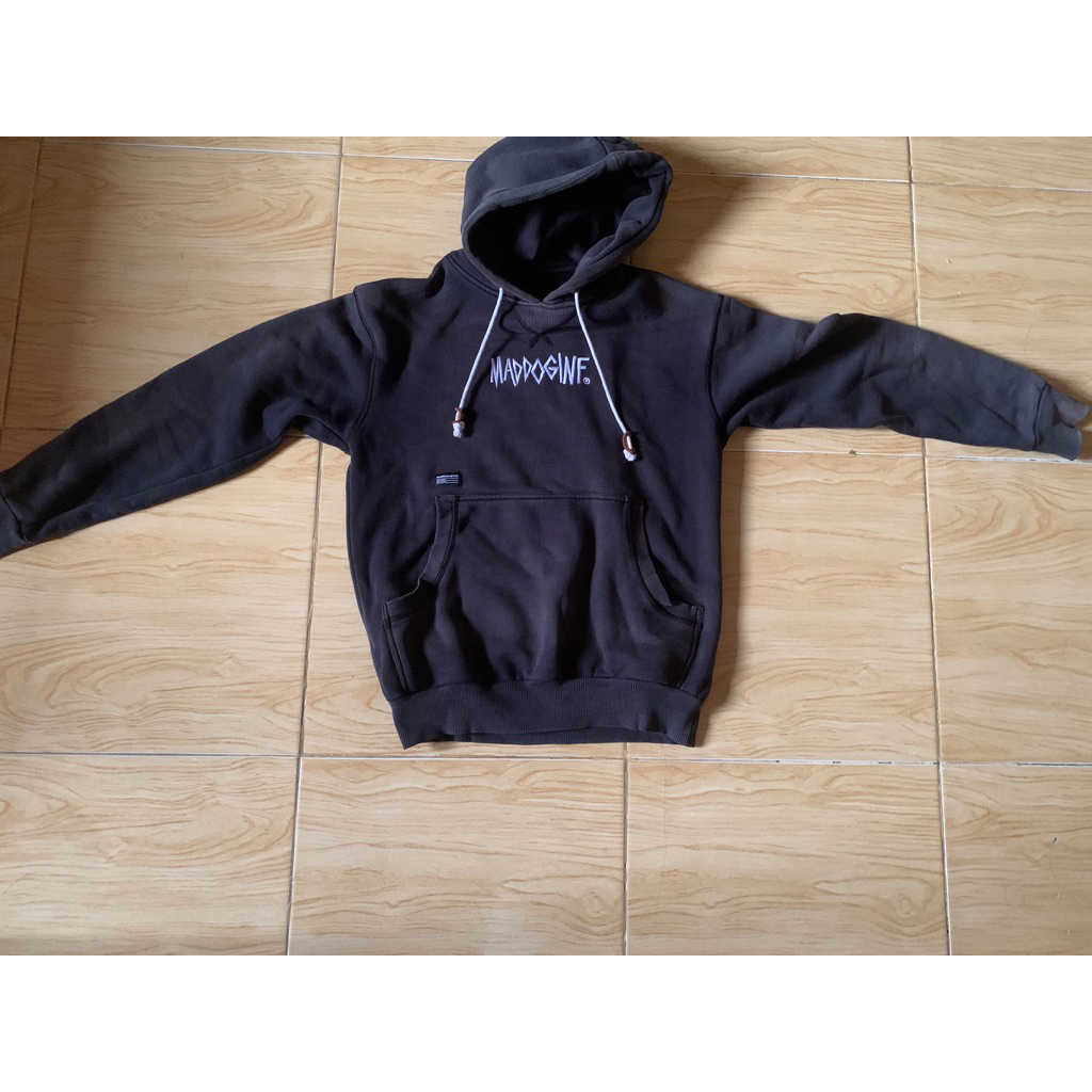 preloved hoodie maddog size M