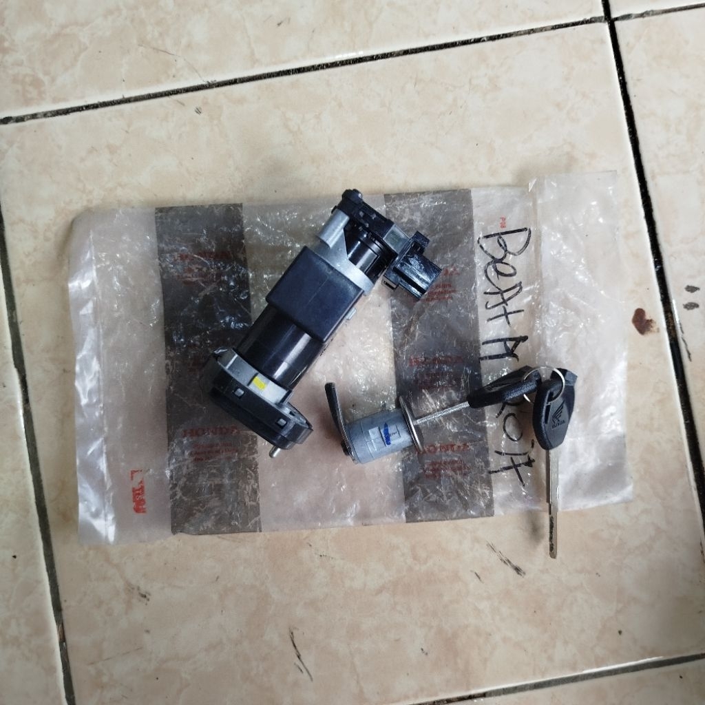Kunci Kontak Beat Esp K81 Original AHM
